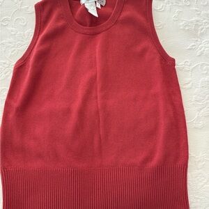 Joseph A rust vneck round neck sweater.